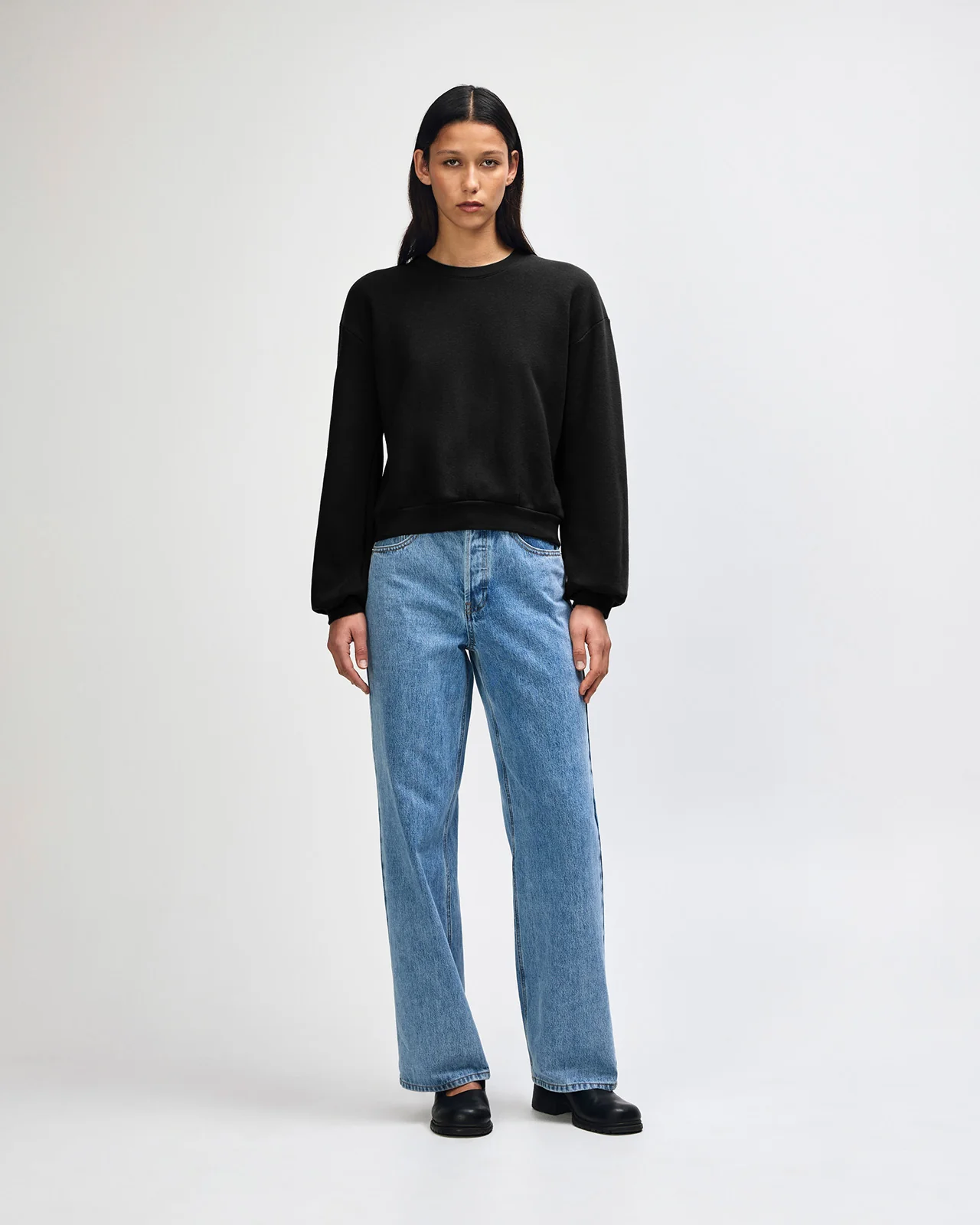 Women's Crop Sweatshirt Tracksuit - Black - Image 5